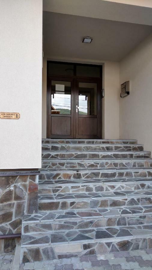 Studio 10 Busteni Exterior photo